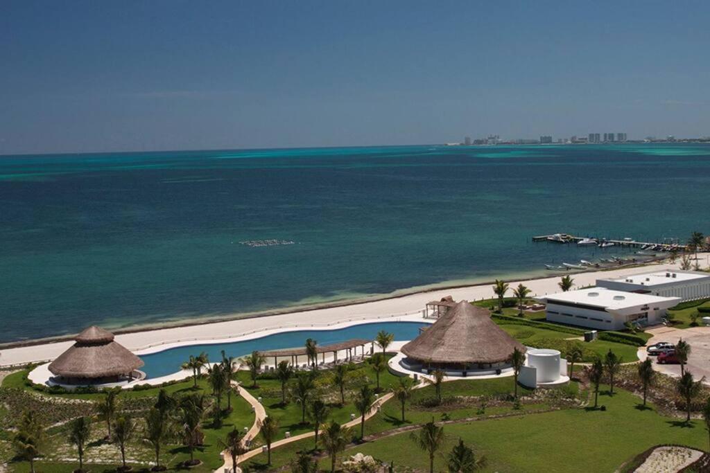 Amara Cancun Beachfront Condo מראה חיצוני תמונה